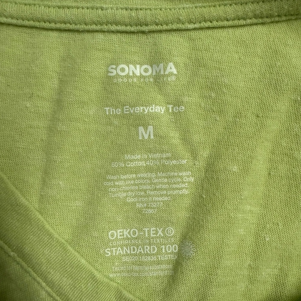 Sonoma Light Green V-Neck Women's Top- The Everyday Tee- M - Picture 3 of 3